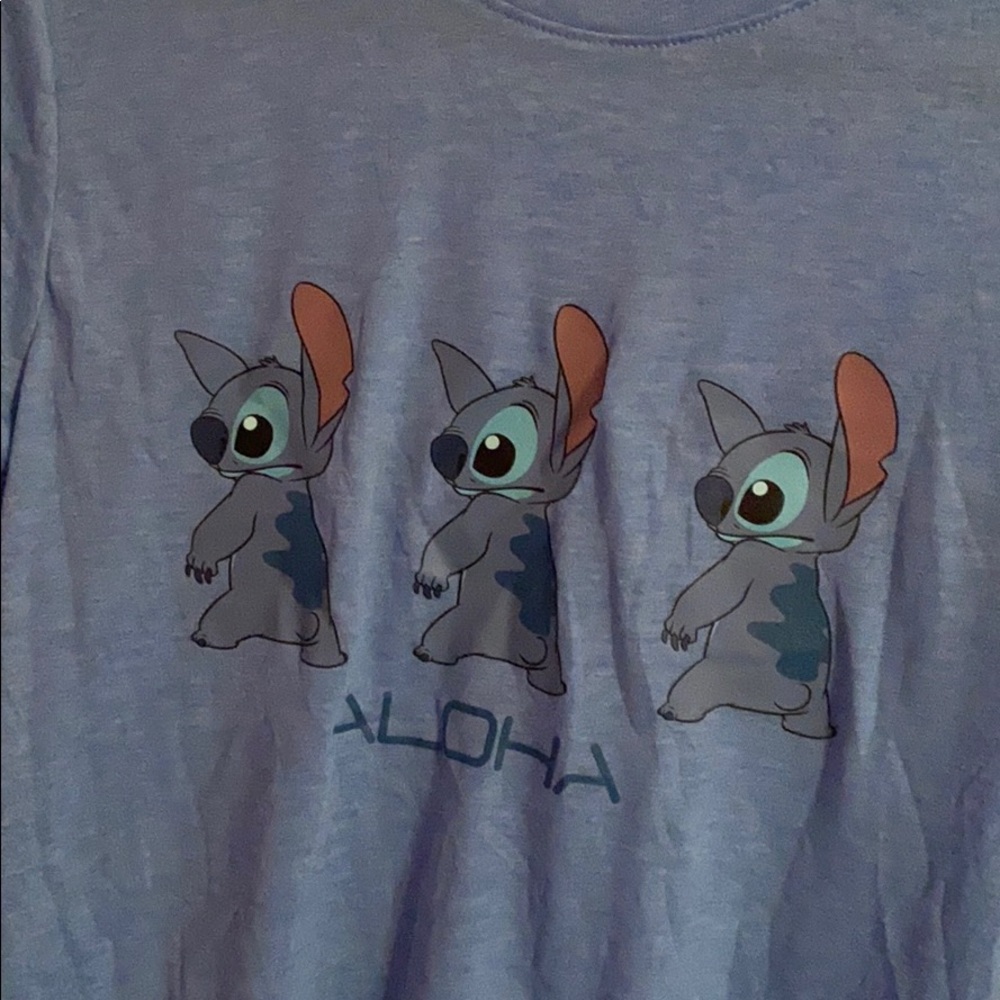 🦄Stitch tshirt🦄 - Picture 2 of 2